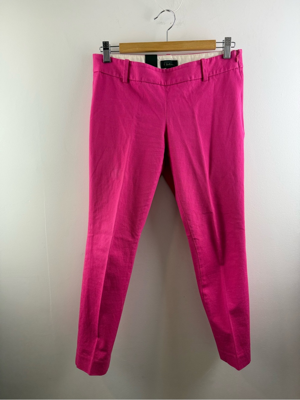 NWOT Babaton Elliot Low Rise Slim Leg Grazer Pants Fuchsia Pink Size 6